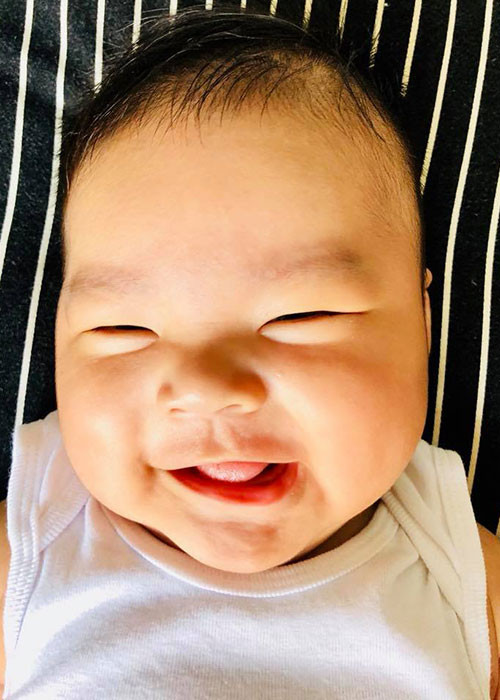 Tháng 7/2018, Hạ Băng hạ sinh cậu con trai. Cô cùng Thành Đạt đặt tên con là Nguyễn Minh Phúc, ở nhà gọi là bé Koi.