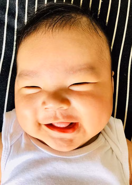 Tháng 7/2018, Hạ Băng hạ sinh cậu con trai. Cô cùng Thành Đạt đặt tên con là Nguyễn Minh Phúc, ở nhà gọi là bé Koi.