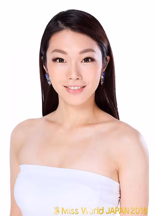 Đại diện Nhật Bản được đánh giá cao về vẻ đẹp tri thức.