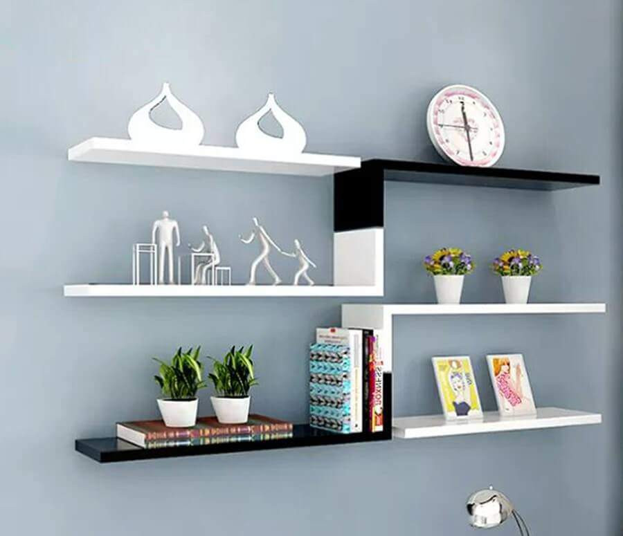 8. Kệ gỗ chữ L: Kệ gỗ trang trí phòng khách chữ L thanh ngang dễ dàng kết hợp tạo thành những khung gỗ với hình dán khác nhau mang đến tiện ích sắp xếp nhiều ít tùy vào nhu cầu sử dụng.