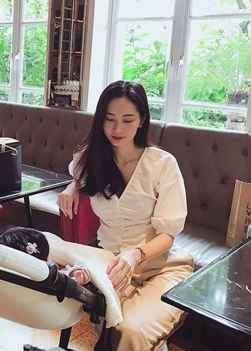 5 năm trước, người đẹp vốn ao ước có một cô con gái. Không ngờ, điều ước đó đã trở thành sự thật.