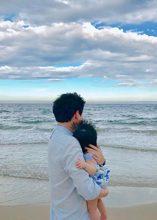 Ông xã của Đặng Thu Thảo - doanh nhân Trung Tín được biết đến là người hết lòng chiều chuộng vợ con.