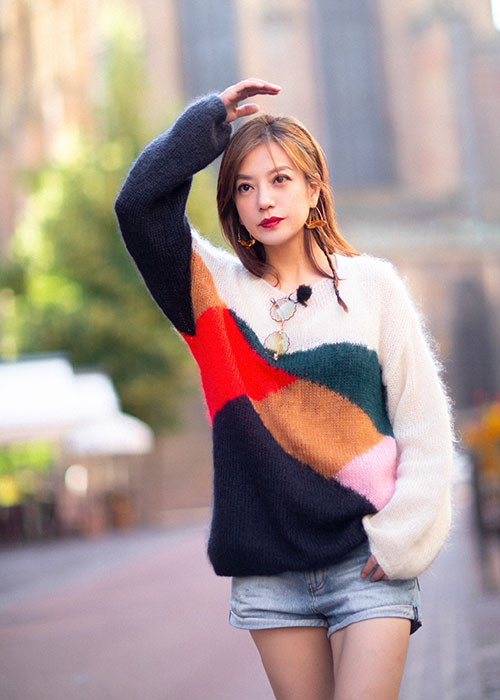 Ở tuổi 42, Triệu Vy vẫn trẻ trung, xinh đẹp.