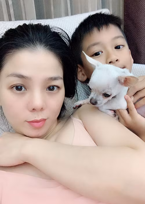 Fan khen ngoi mat moc sau khi thao sun mui cua Le Quyen