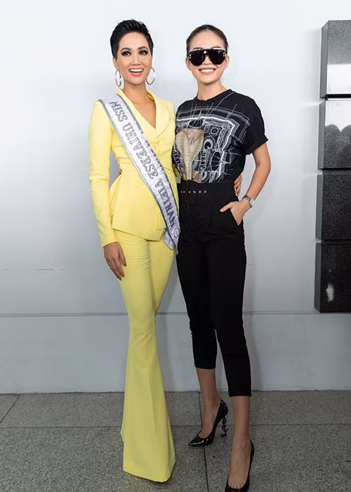 Mâu Thủy, Hoàng My, Trúc Linh cũng đến tiễn H'hen Niê.