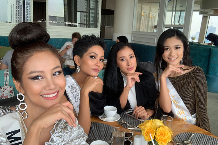 Hoa hậu H'hen Niê đến Thái Lan từ ngày hôm qua (29/11).