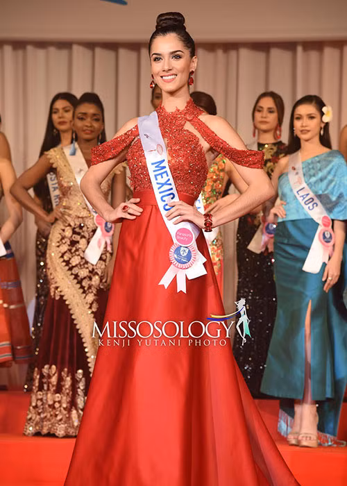 Đến từ Mexico, Nebai Torres cũng lọt mắt xanh các chuyên gia sắc đẹp của Missosology. Cô được dự đoán về thứ 9.