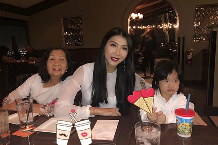 Sau thông tin hôn nhân tan vỡ, trong đoạn livestream, Ngọc Quyên chia sẻ, đây là chuyện bình thường trong cuộc sống. Cô khẳng định không buồn vì ly hôn chồng Việt kiều.