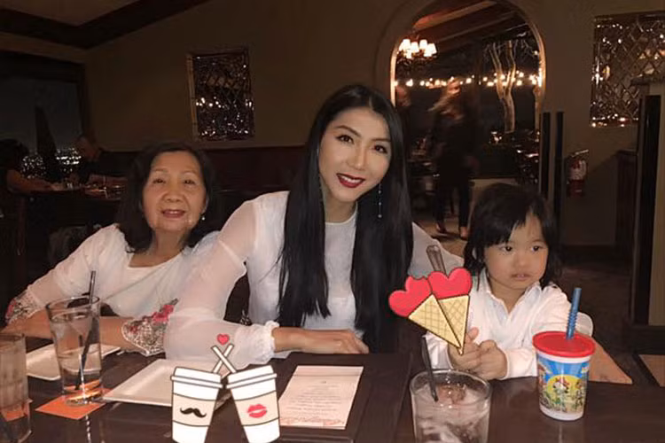 Sau thông tin hôn nhân tan vỡ, trong đoạn livestream, Ngọc Quyên chia sẻ, đây là chuyện bình thường trong cuộc sống. Cô khẳng định không buồn vì ly hôn chồng Việt kiều.