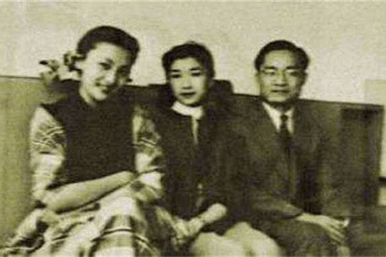 “Thái đẩu võ hiệp" sở hữu gia tài nghệ thuật đồ sộ, trong đó nhiều tiểu thuyết được chuyển thể thành phim nổi tiếng.