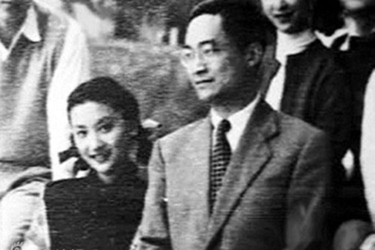 Kim Dung không chỉ điển trai mà còn tài hoa.