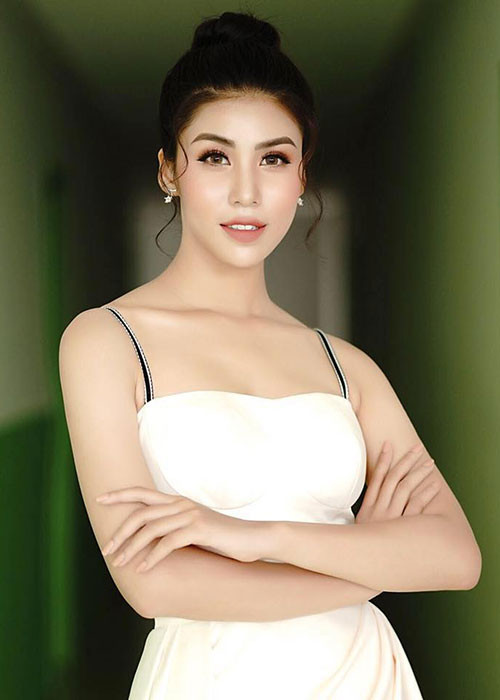 Giống như tân Hoa hậu Trái đất Phương Khánh, Ngọc Huyền chinh chiến cuộc thi quốc tế sau khi rời Hoa hậu Biển Việt Nam toàn cầu 2018.