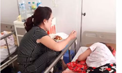 Sau buc anh me chong cham con dau la cau chuyen ai cung ao uoc