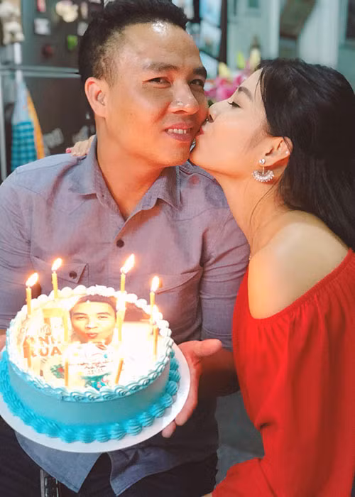 Khán giả, đồng nghiệp mong ngóng cặp đôi sớm tổ chức đám cưới.