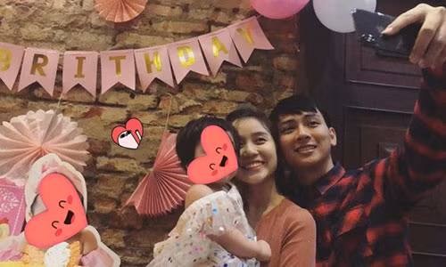 Ro nghi van Hoai Lam va ban gai mo tiec thoi noi cho con?-Hinh-2