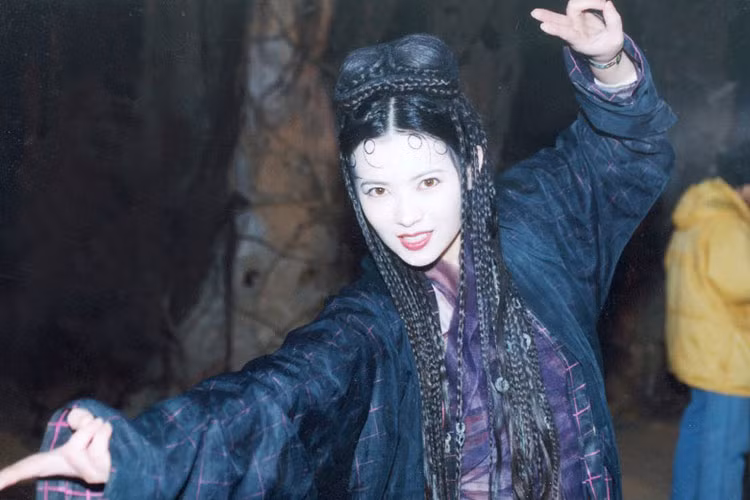 Tài năng, xinh đẹp nhưng cuộc đời Lam Khiết Anh đầy bi kịch. Hai người bạn trai của cô đều tự tử.