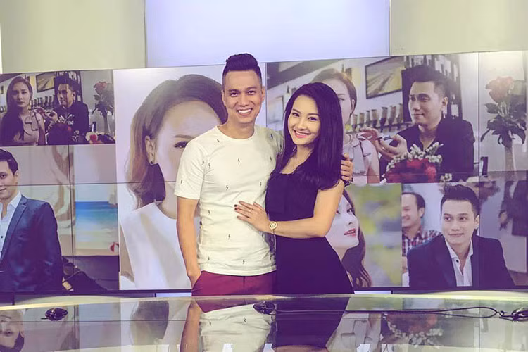 Năm 2017, Bảo Thanh dính tin đồn thả thính Việt Anh. Tin đồn xuất phát từ loạt ảnh chụp tin nhắn từ số điện thoại được cho là của Bảo Thanh và nhân vật nam trong đoạn hội thoại được cho là của Việt Anh. Theo ảnh chụp, nhân vật nữ muốn gặp gỡ riêng tư với nhân vật nam.