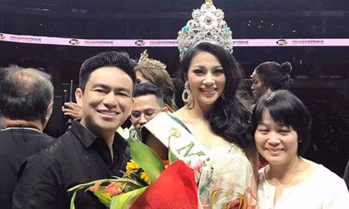 Bac si Chiem Quoc Thai danh loi ngot ngao cho Hoa hau Phuong Khanh