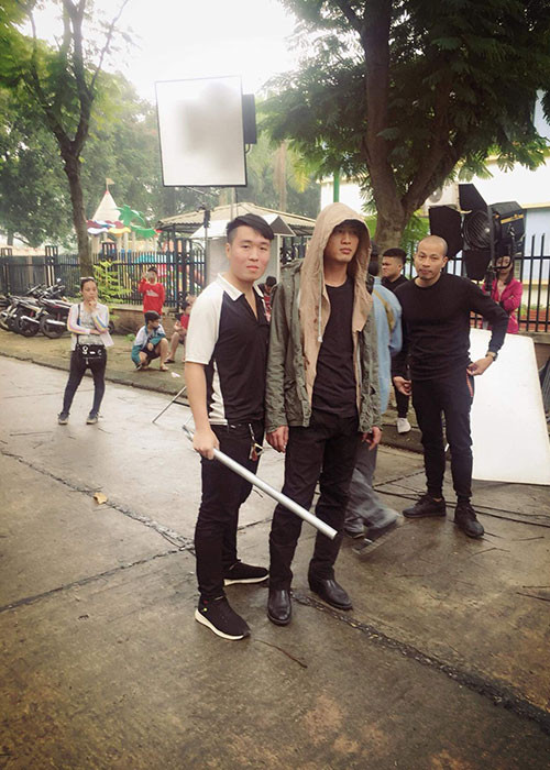 Được biết, nội dung phần ngoại truyện sẽ đưa khán giả ngược lại quá khứ để gặp lại Cảnh vào khoảng thời gian anh chưa bị tàu đâm.