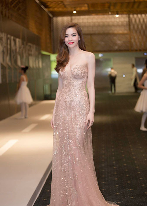 Nữ ca sĩ sở hữu vóc dáng thon gọn dù từng qua một lần sinh nở. Ảnh: Người đưa tin