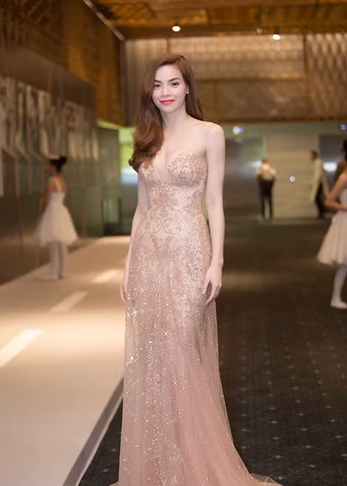 Nữ ca sĩ sở hữu vóc dáng thon gọn dù từng qua một lần sinh nở. Ảnh: Người đưa tin