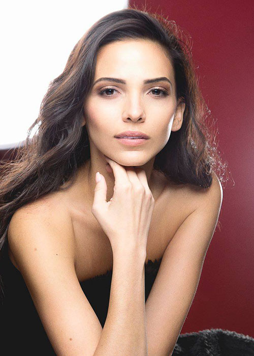 Cổng bình chọn trên Facebook và Instagram sẽ lần lượt đóng vào lúc 13h và 17h ngày 27/11 theo giờ Ba Lan. Hiện, đại diện Việt Nam Minh Tú cùng các thí sinh đồng loạt kêu gọi fan bình chọn.