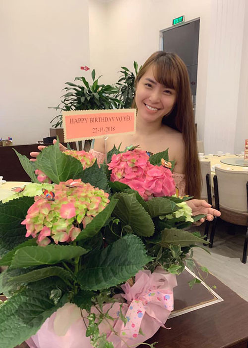 Thành Đạt còn gửi lời chúc mừng sinh nhật hài hước đến Hải Băng.