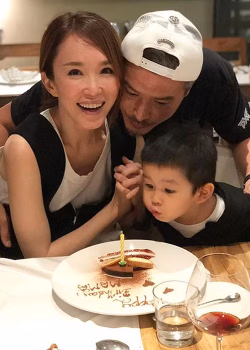 Cuộc hôn nhân của Dương Quá – Tiểu Long Nữ ngoài đời chưa từng gây ồn ào.