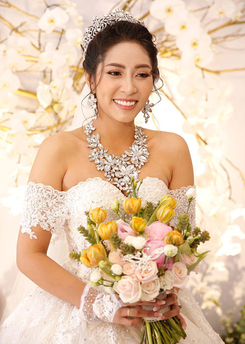 Đặng Thu Thảo bất ngờ công khai bạn trai đồng thời chia sẻ về đám cưới vào hồi tháng 6/2018. Ảnh: Zing