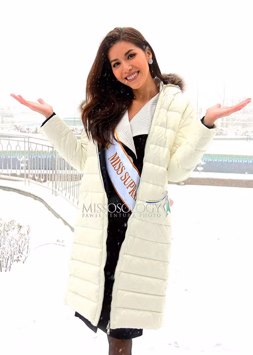 Dan nguoi dep Hoa hau Sieu quoc gia 2018 khoe sac giua tuyet trang