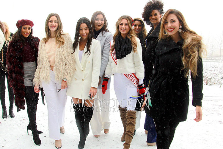 Các thí sinh trông tràn đầy năng lượng trong ngày đầu đến với cuộc thi.