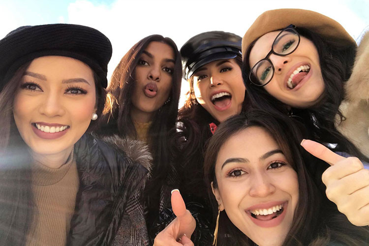 Người đẹp đến từ Việt Nam tiếp tục tỏ ra thân thiện với các thí sinh.