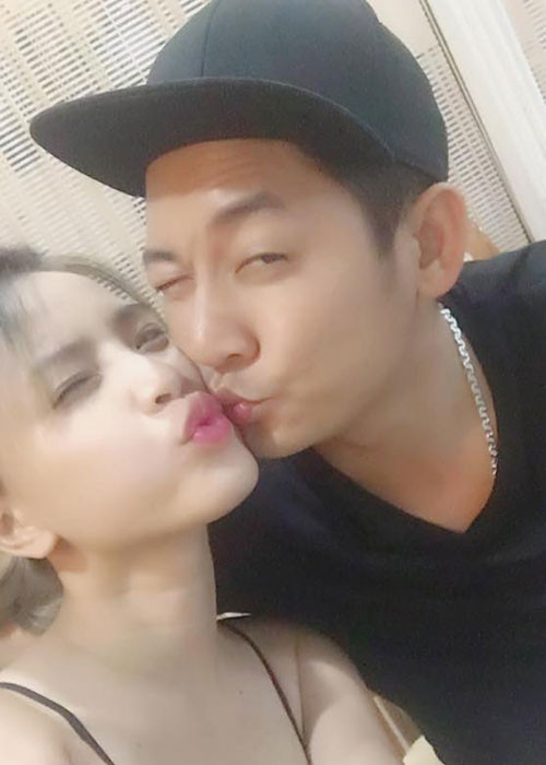 Thời gian rảnh rỗi, cặp đôi thường xuyên đi du lịch để vun vén tình yêu.