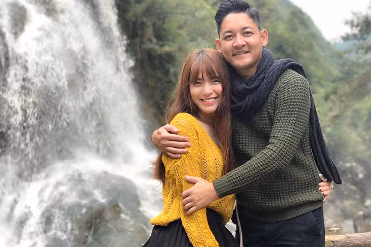 Tháng 10 vừa qua, Hải Băng và Thành Đạt trốn các con để đi du lịch ở Sapa.