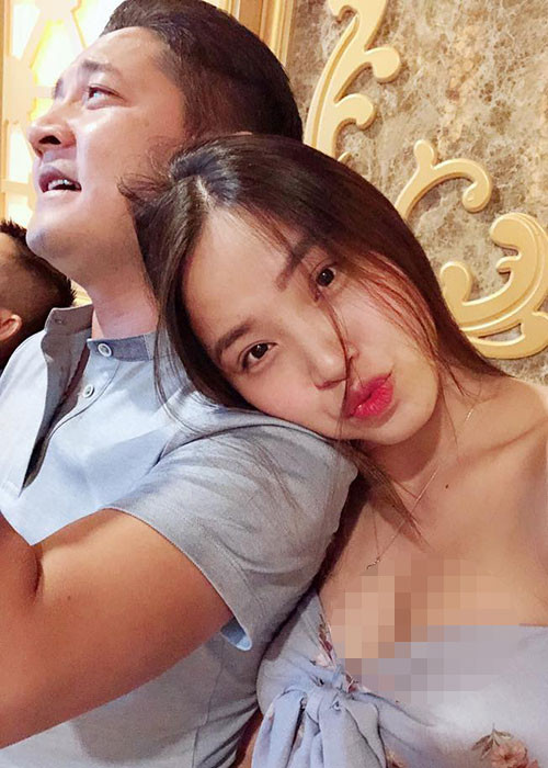 Sau khi đính hôn, Hải Băng tạm dừng hoạt động nghệ thuật để sinh con và chăm sóc gia đình.