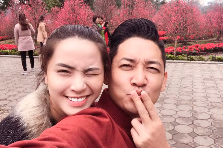 Nói về chuyện đám cưới với Thành Đạt, Hải Băng từng chia sẻ cô không quá gấp gáp bởi cả hai đã đính hôn.