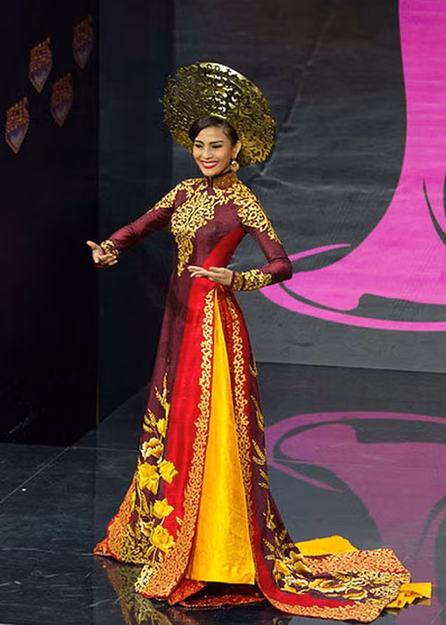 Trang phục của Trương Thị May được Global Beauties bình chọn là trang phục dân tộc đẹp nhất châu Á và lọt top 5 trang phục đáng ngắm nhìn nhất do Missosology đánh giá. Ảnh: An ninh thủ đô