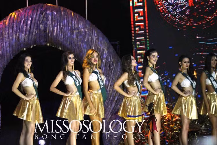 Phương Khánh là thí sinh nổi bật trong chung kết cũng nhờ lợi thế gương mặt sáng sân khấu, thân hình chuẩn.