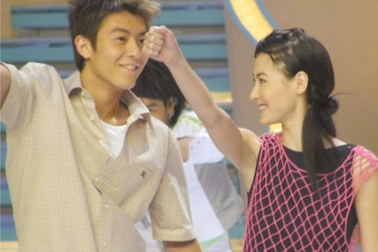 Cuộc hôn nhân của Trương Bá Chi gặp sóng gió khi ảnh nóng của cô với tình cũ Trần Quán Hy bị rò rỉ vào năm 2008. Ảnh: Sina