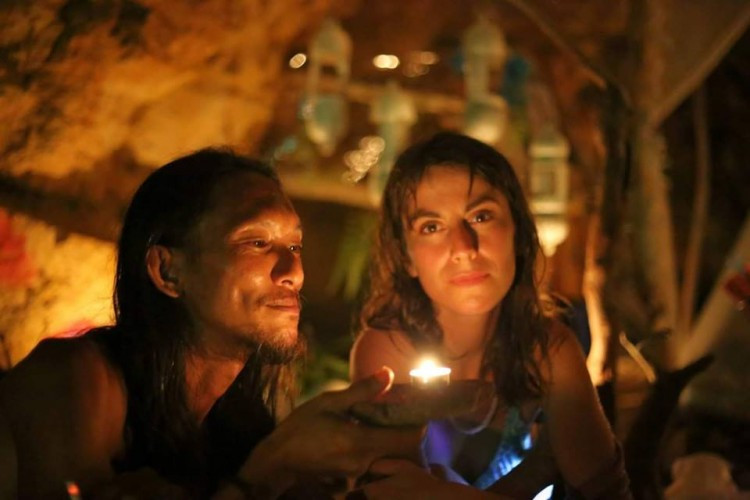 Trong một lần trả lời phỏng vấn The Sun, Chatupoom khẳng định mình không xấu hổ về việc “gạ gẫm” khách du lịch vào hang và quan hệ tình dục với họ. “Tôi đã ngủ cùng nhiều phụ nữ Anh, nhưng không phải trong hang động của tôi… Tôi ở cùng họ ở Pai (một thị trấn ở phía Bắc Thái Lan), trong một căn nhà cho thuê trên Koh Phangan và ở Singapore”, Chatupoom thẳng thắn nói.