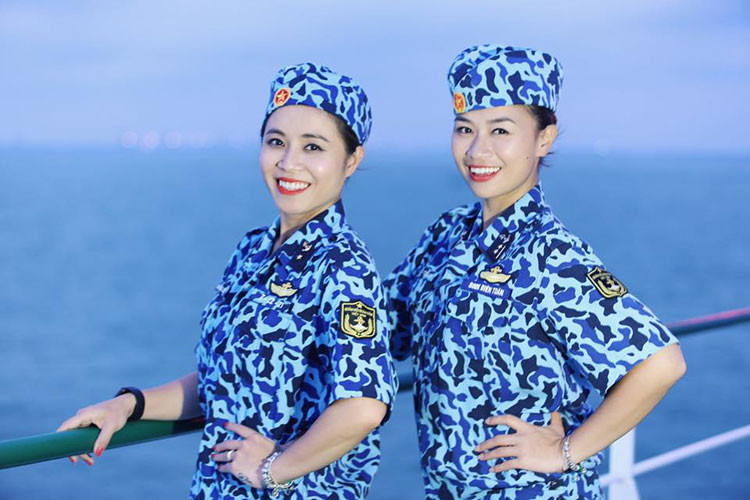 Đến nay, Hoàng Linh vẫn gắn bó với chương trình "Chúng tôi là chiến sĩ".