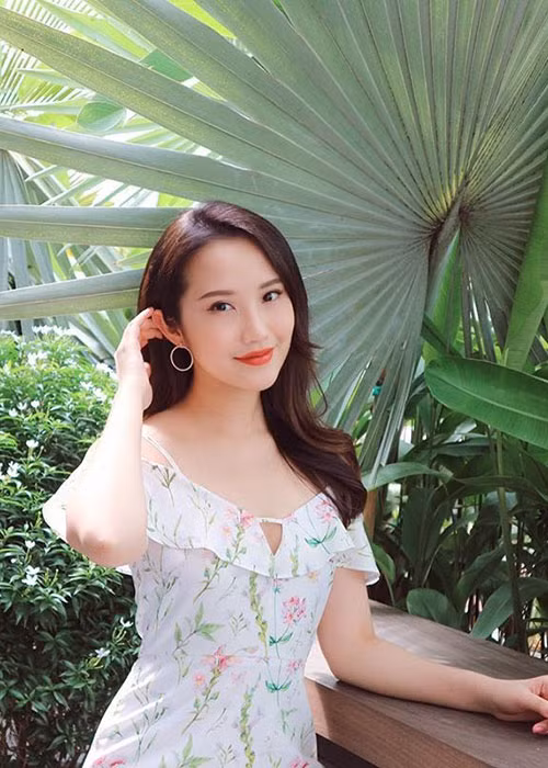 Xuân Thảo tỏ ra khá thoải mái chia sẻ chuyện tình cảm trên trang cá nhân.