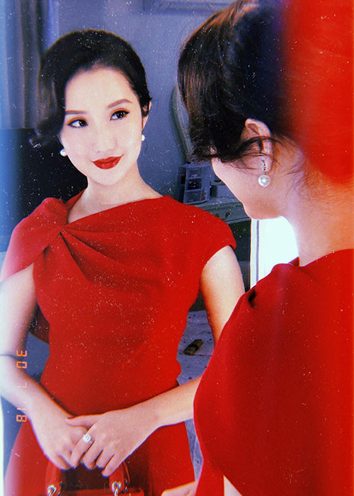 Sau khi hẹn hò Phan Thành, nhan sắc của Xuân Thảo ngày càng rạng rỡ vì hạnh phúc.