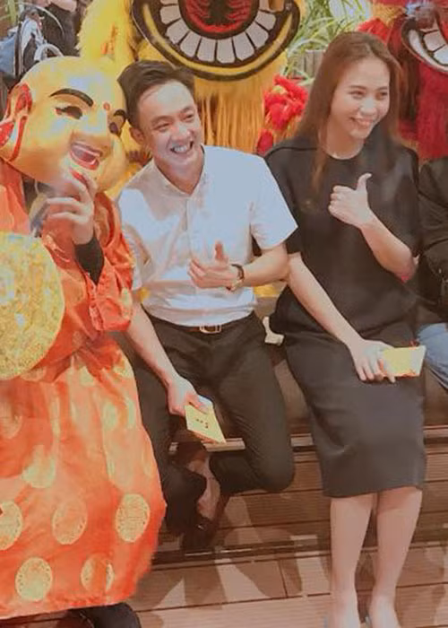 Trang phục của Đàm Thu Trang và Cường Đô la tại một sự kiện được nhận xét có sự đồng điệu.