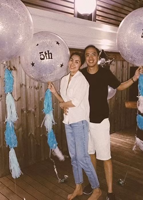 Mọi năm vào ngày cưới, vợ chồng Tăng Thanh Hà luôn chia sẻ hình ảnh bên nhau.