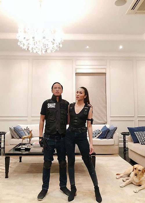 Hình ảnh cặp vợ chồng nổi tiếng hóa trang Halloween năm nay.