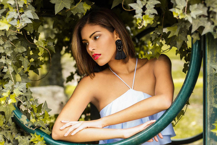 Valeria Ayo cao 1m75, có số đo 3 vòng 88-63-92.