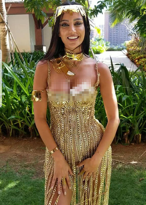 Đại diện Ấn Độ mang đến cuộc thi Hoa hậu Thế giới 2018 tiết mục múa bụng.