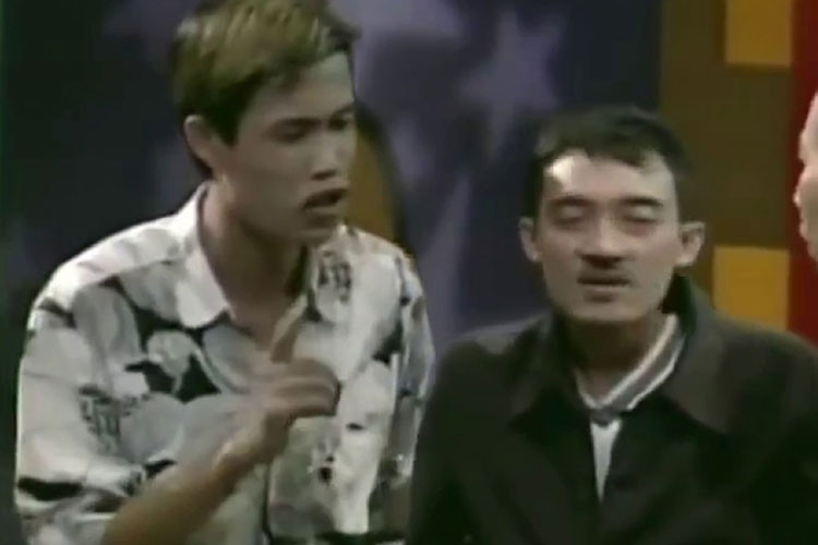 Chien Thang dien tinh, dong hai hot ra sao truoc on ao?