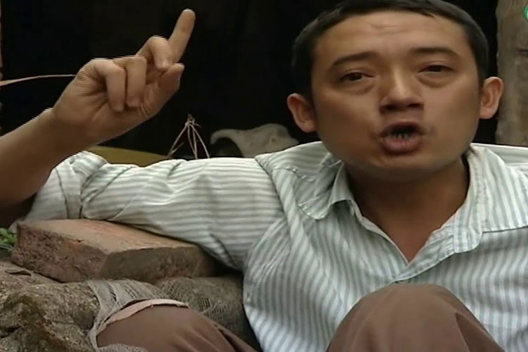 Khi Gặp nhau cuối tuần kết thúc, Chiến Thắng hoạt động tự do nhiều hơn. Anh gây chú ý với các tiểu phẩm hài "Nói xấu vợ" 1, 2 và 3, "Nói xấu người yêu".